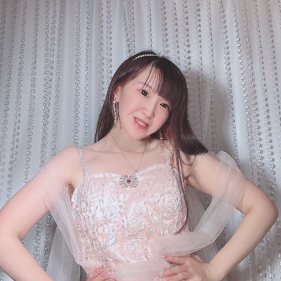 あんちゃん TikToker活動しながら大学生ののあんちゃん @0501_pom は公園で